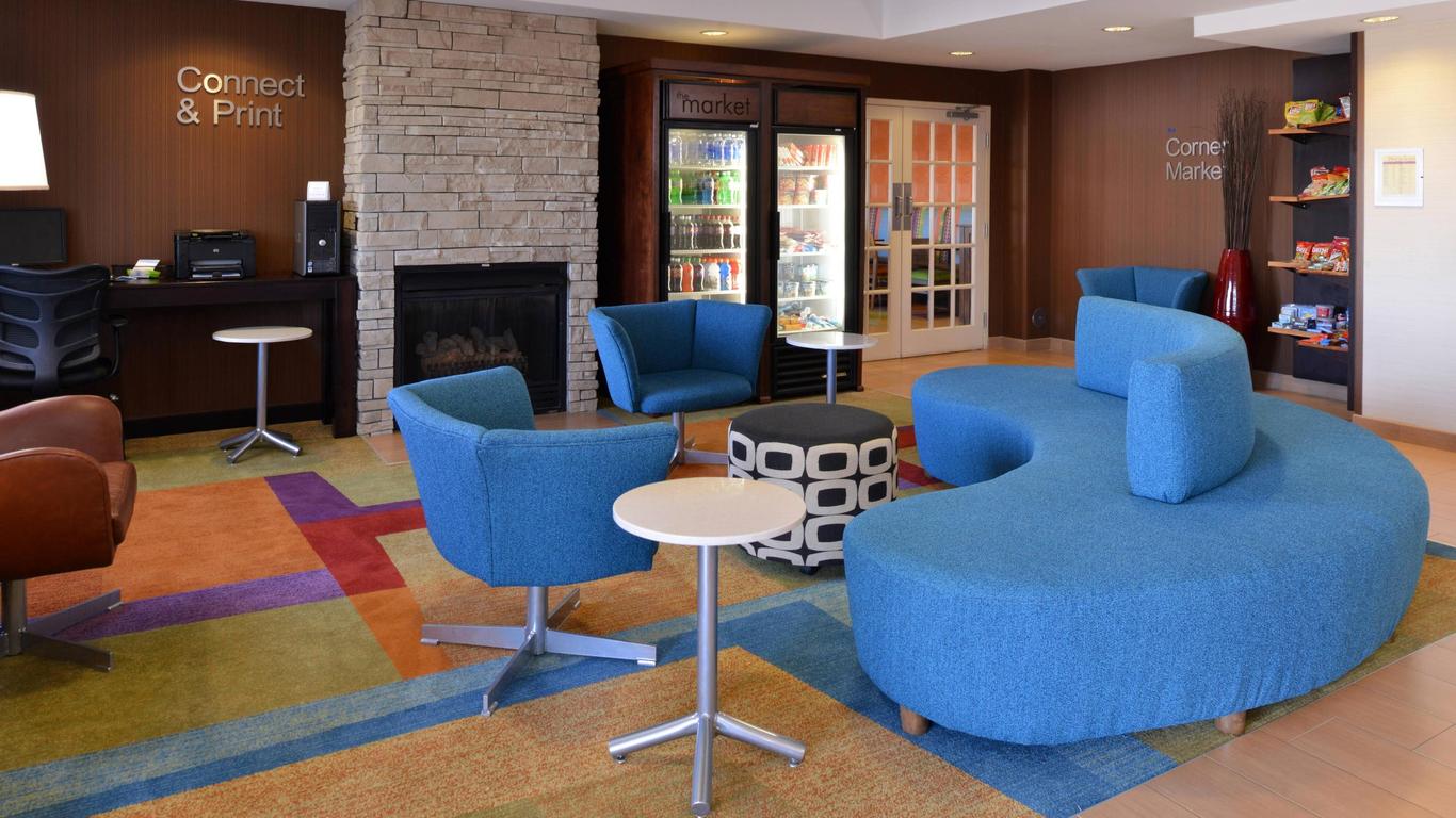 Fairfield Inn & Suites by Marriott Dayton Troy