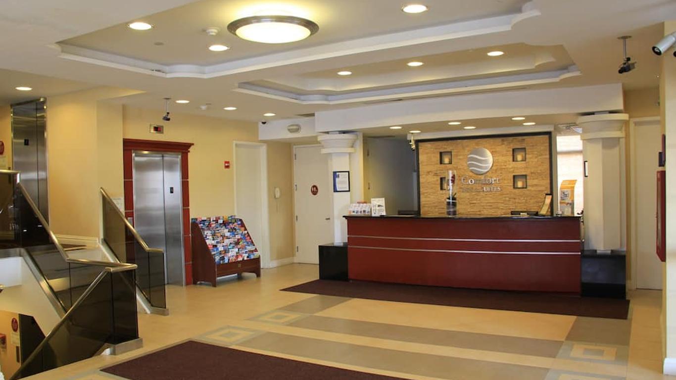 Comfort Inn & Suites Laguardia Airport