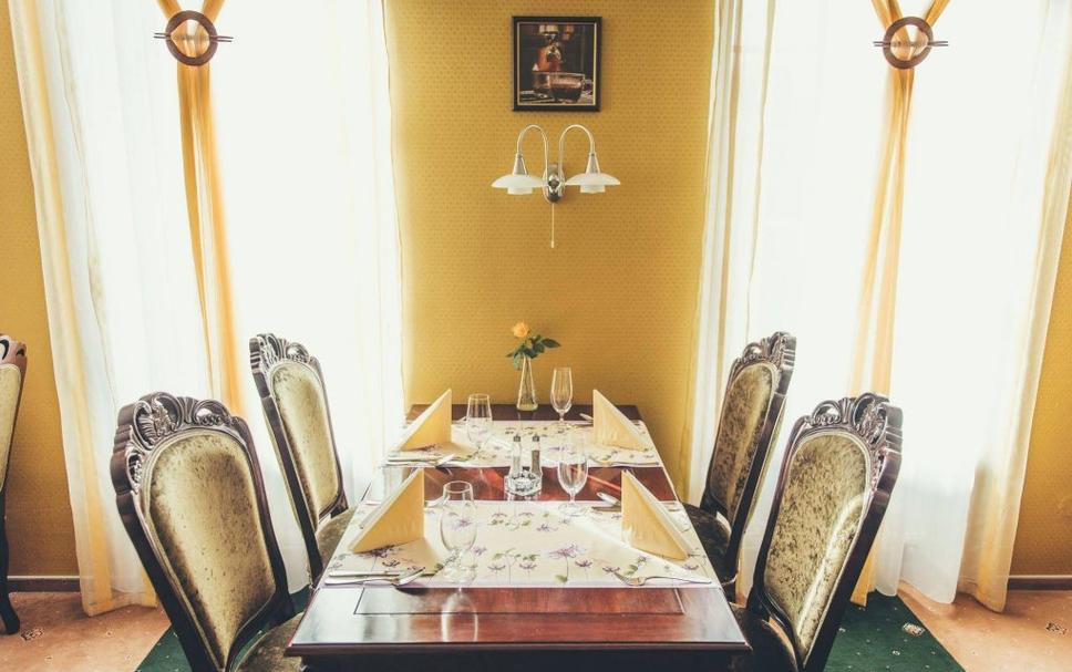 Dining room Photo