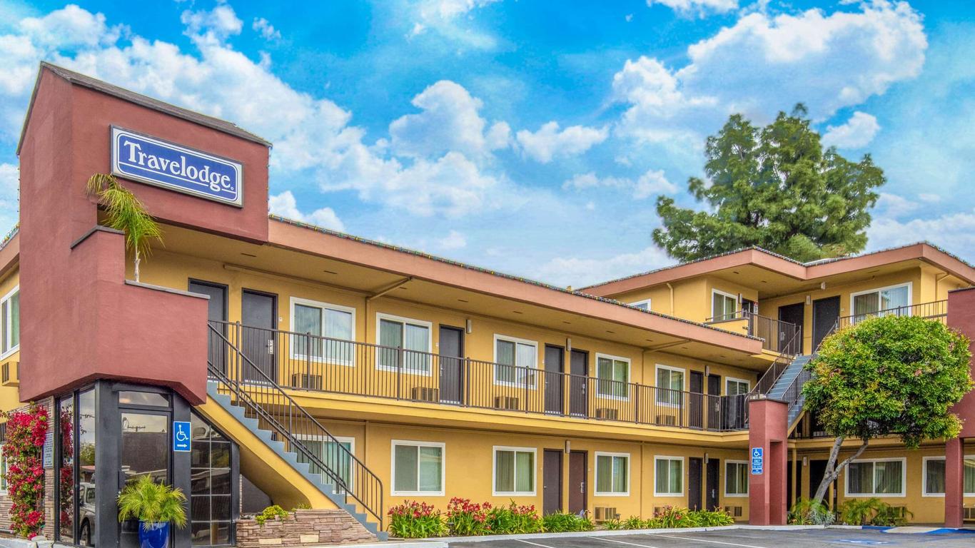 Travelodge by Wyndham Burbank-Glendale