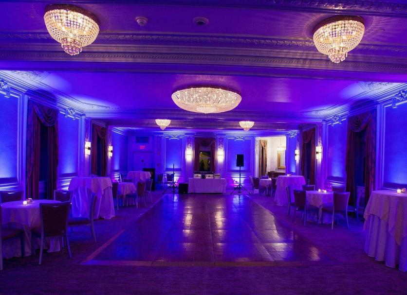 Banquet hall Photo