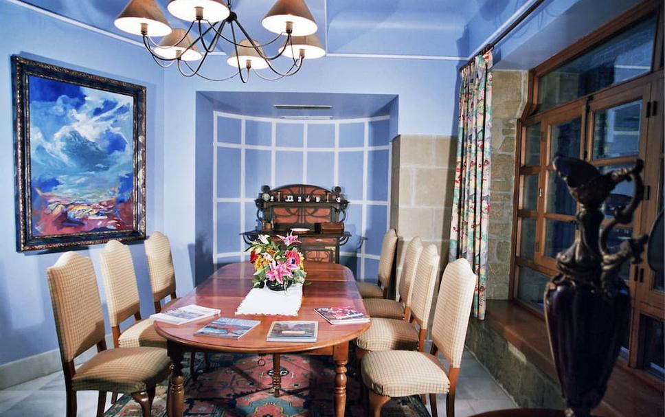 Dining room Photo